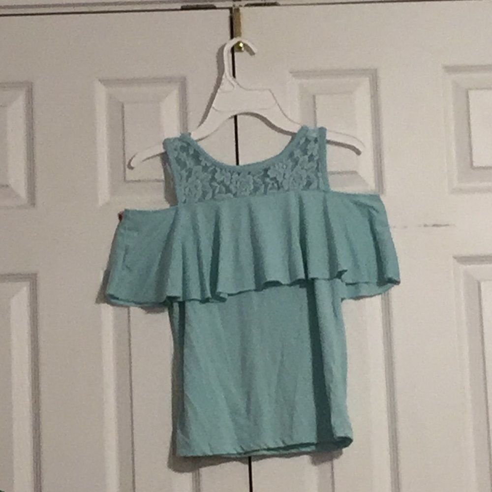 Blue cold shoulder